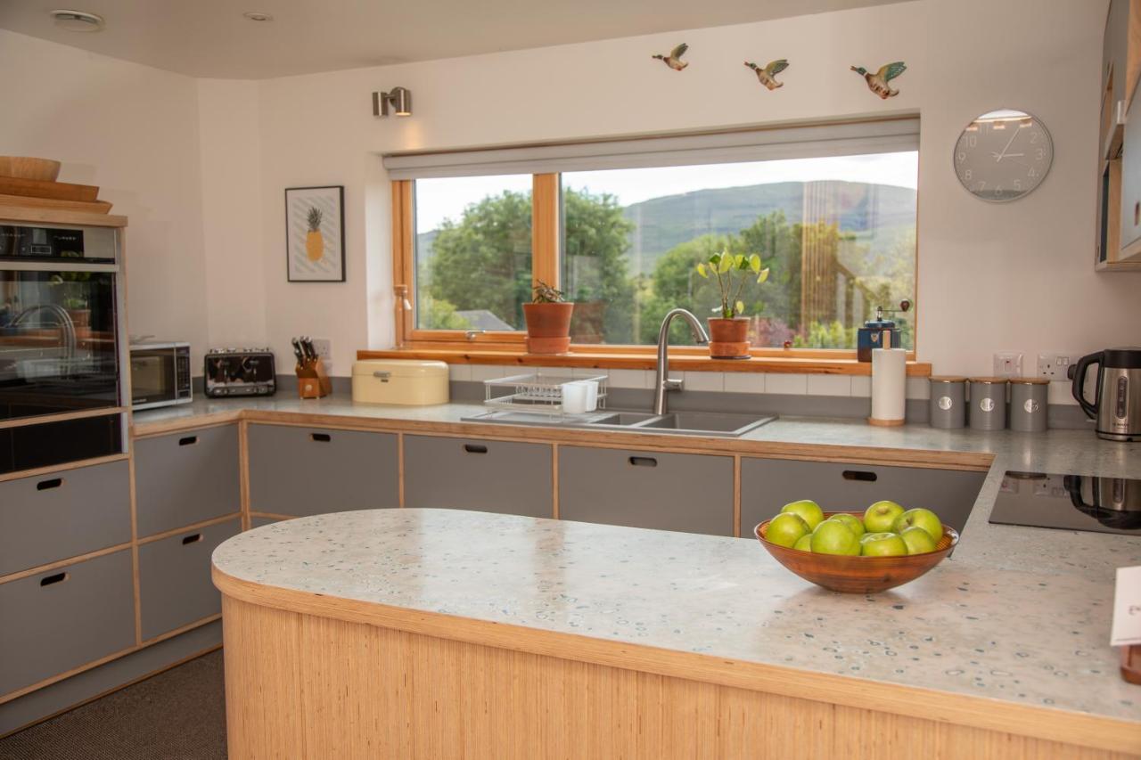 Cuillrigh - Luxury House, Loch & Mountain Views Villa Portree Exterior photo